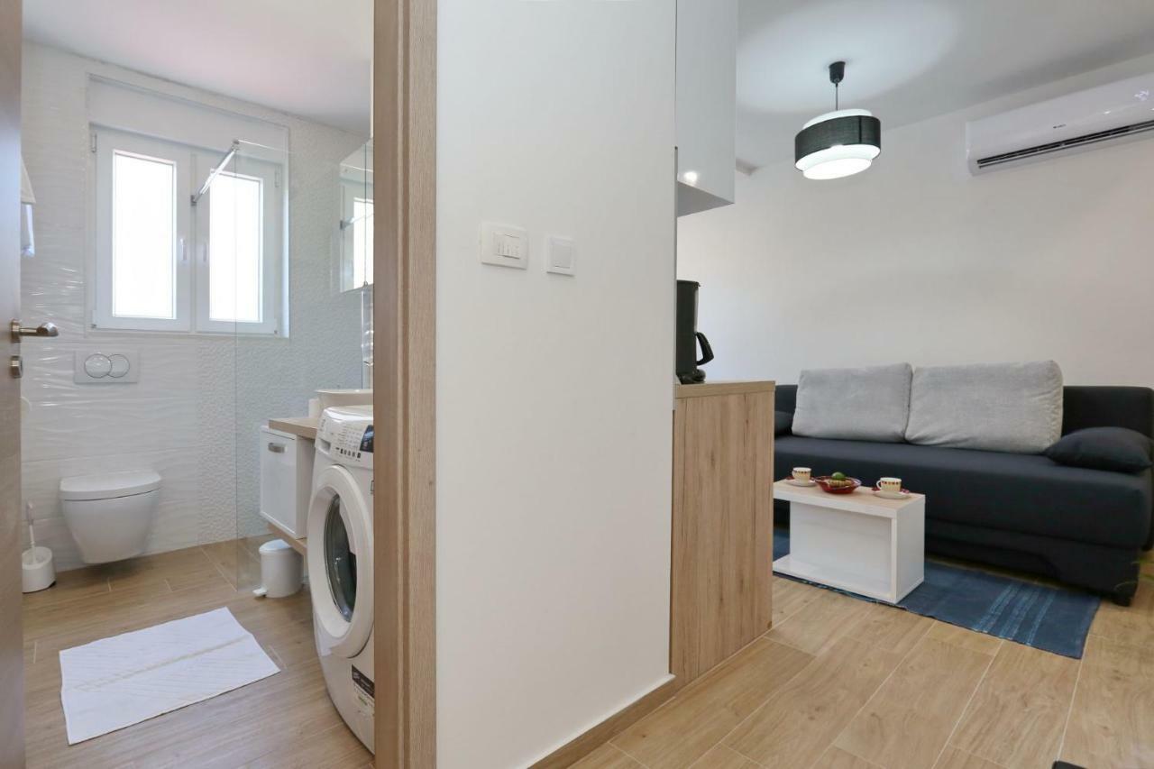 Two New Apartments By The Town Center Zadar Exterior photo
